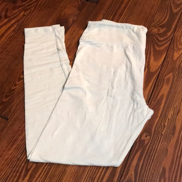 LuLaRoe TC leggings Brand New Never Worn - Offer! - Picture 2 of 7
